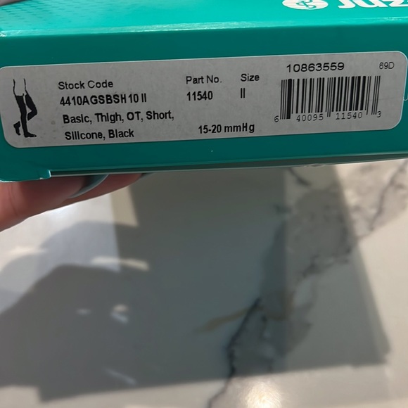 Juzo basic compression stockings - Picture 4 of 5